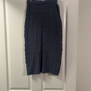 Vince Black Textured Pencil Skirt